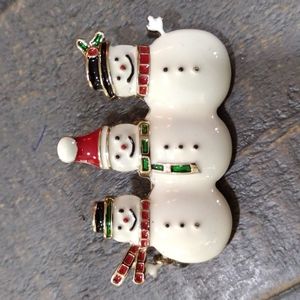 🎄🎄🎄 AVON POSSIBLY 3 LITTLE SNOWMEN ENAMEL BROACH